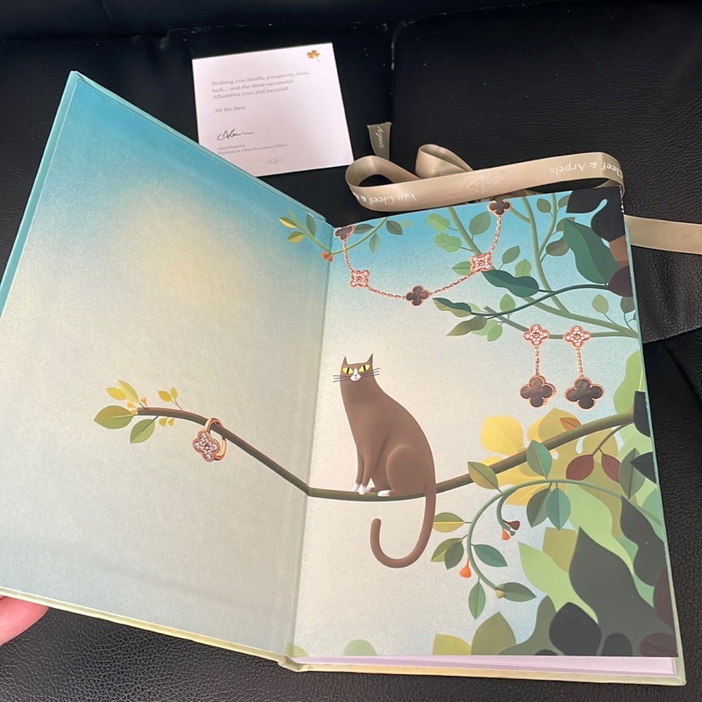Authentic Van Cleef & Arpels Notebook📒 - Picture 3 of 15